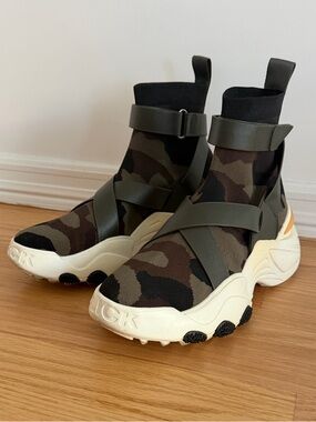 The Kooples Slick Camouflage High-top Trainers Chunky Sneakers *38EU (7.5 US)